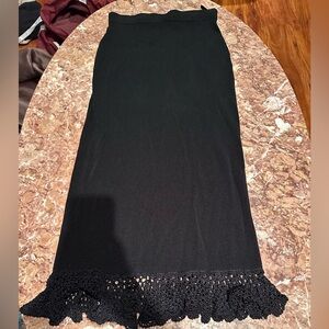 Fred David Elegant Black Pencil Skirt with Lace Detail